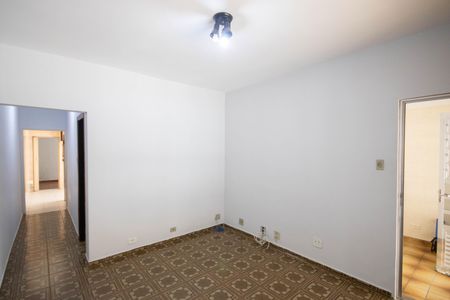 Casa à venda com 100m², 2 quartos e 2 vagasSala