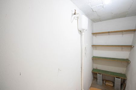 Casa à venda com 100m², 2 quartos e 2 vagasLavabo