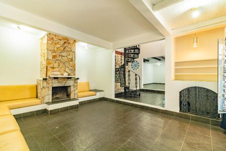 Casa para alugar com 3 quartos, 215m² em Mirandópolis, São Paulo