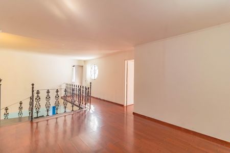 Casa para alugar com 3 quartos, 215m² em Mirandópolis, São Paulo