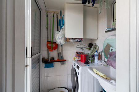 Casa de condomínio à venda com 90m², 2 quartos e 2 vagasÁrea de serviço