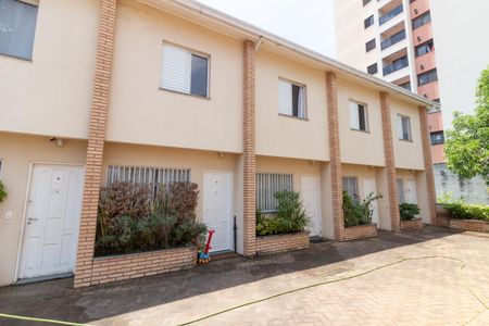 Casa de condomínio à venda com 90m², 2 quartos e 2 vagasFachada