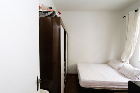 Quarto 1 de apartamento à venda com 2 quartos, 46m² em Calafate, Belo Horizonte