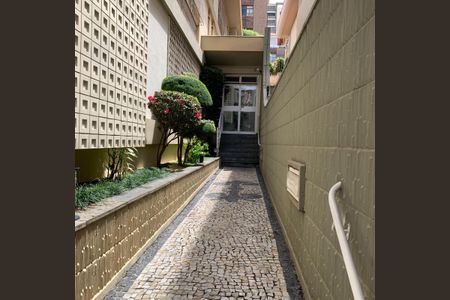 Apartamento à venda com 106m², 3 quartos e 2 vagas Apartamento à venda com 106m², 3 quartos e 2 vagasEntrada do prédio