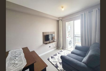 Sala de apartamento para alugar com 2 quartos, 47m² em Vila Augusta, Guarulhos