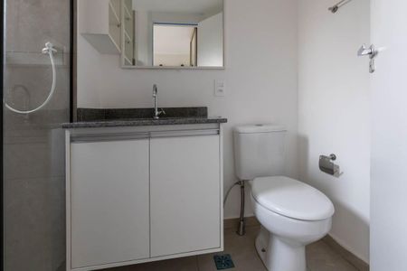 Banheiro de apartamento para alugar com 1 quarto, 30m² em Vila Buarque, São Paulo