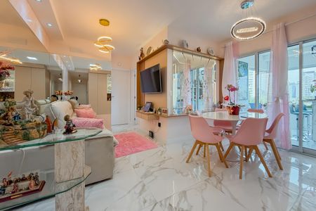 Sala de apartamento à venda com 2 quartos, 93m² em Vila Firmiano Pinto, São Paulo