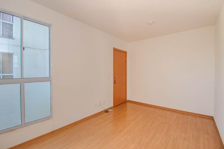 Sala  de apartamento para alugar com 2 quartos, 42m² em Chácara das Pedras, Porto Alegre