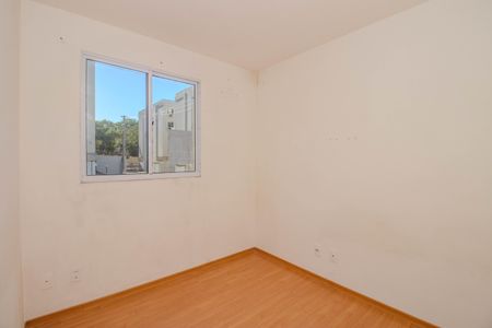 Quarto 2 de apartamento para alugar com 2 quartos, 42m² em Chácara das Pedras, Porto Alegre