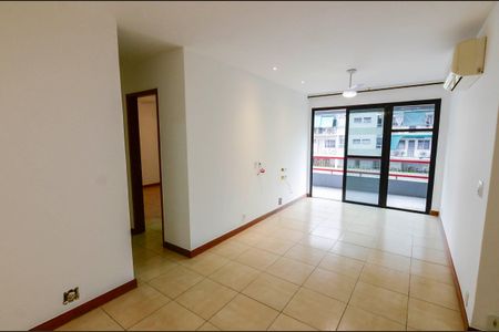 Sala de apartamento para alugar com 2 quartos, 92m² em Vila Isabel, Rio de Janeiro