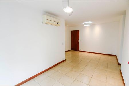 Sala de apartamento para alugar com 2 quartos, 92m² em Vila Isabel, Rio de Janeiro
