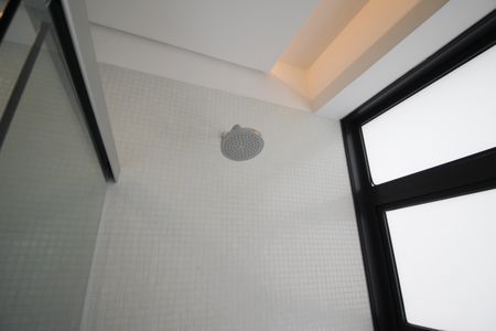 Banheiro de apartamento para alugar com 1 quarto, 50m² em Indianópolis, São Paulo