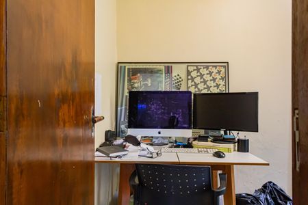 Casa à venda com 153m², 4 quartos e 2 vagas Casa à venda com 153m², 4 quartos e 2 vagasQuarto de Serviço