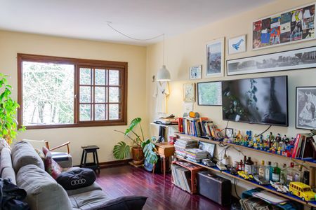 Sala de casa à venda com 4 quartos, 153m² em Vila Romana, São Paulo