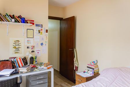 Casa à venda com 153m², 4 quartos e 2 vagas Casa à venda com 153m², 4 quartos e 2 vagasQuarto 2