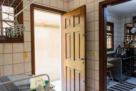 Casa à venda com 153m², 4 quartos e 2 vagas Casa à venda com 153m², 4 quartos e 2 vagasÁrea de Serviço