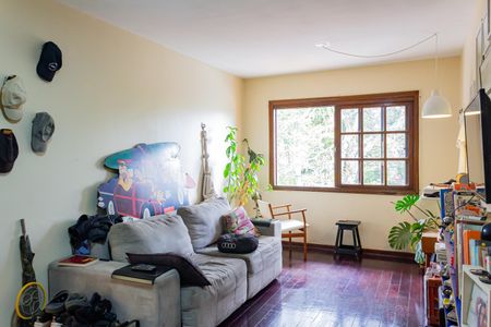 Casa à venda com 153m², 4 quartos e 2 vagas Casa à venda com 153m², 4 quartos e 2 vagasSala