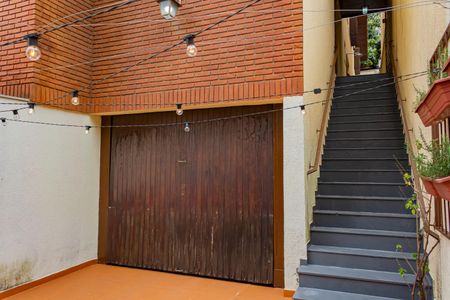 Casa à venda com 153m², 4 quartos e 2 vagas Casa à venda com 153m², 4 quartos e 2 vagasGaragem