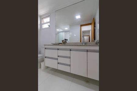 Apartamento à venda com 165m², 3 quartos e 3 vagasSuíte 1