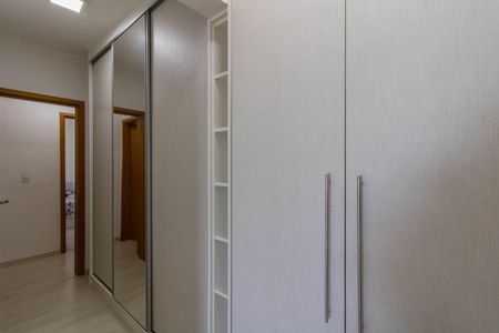 Apartamento à venda com 165m², 3 quartos e 3 vagasSuíte 1