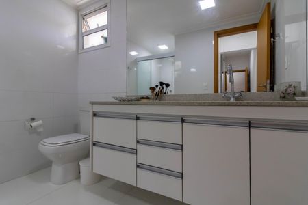 Apartamento à venda com 165m², 3 quartos e 3 vagasSuíte 1