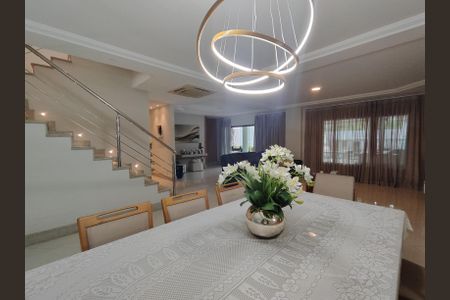 Sala de casa de condomínio à venda com 4 quartos, 320m² em Barra da Tijuca, Rio de Janeiro