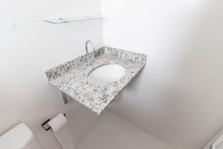 Banheiro de apartamento para alugar com 1 quarto, 28m² em Jardim São Paulo, São Paulo