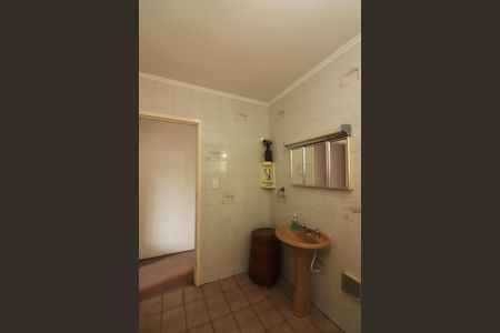 Casa à venda com 289m², 3 quartos e 4 vagasQuarto 1 - Suíte Banheiro