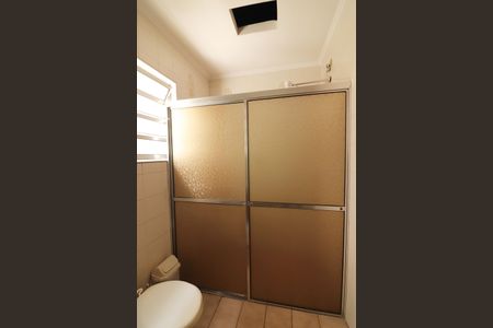 Casa à venda com 289m², 3 quartos e 4 vagasBanheiro Social