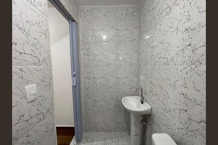 Studio para alugar com 25m², 1 quarto e sem vaga Studio para alugar com 25m², 1 quarto e sem vagaBanheiro