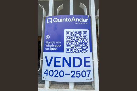 Casa à venda com 161m², 3 quartos e 2 vagas Casa à venda com 161m², 3 quartos e 2 vagasPlaca