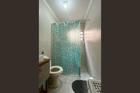 Casa à venda com 161m², 3 quartos e 2 vagas Casa à venda com 161m², 3 quartos e 2 vagasBanheiro Corredor