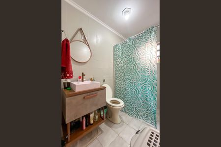 Casa à venda com 161m², 3 quartos e 2 vagas Casa à venda com 161m², 3 quartos e 2 vagasBanheiro Corredor