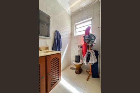 Casa à venda com 161m², 3 quartos e 2 vagas Casa à venda com 161m², 3 quartos e 2 vagasBanheiro da Suíte