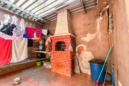 Casa à venda com 161m², 3 quartos e 2 vagas Casa à venda com 161m², 3 quartos e 2 vagasQuintal