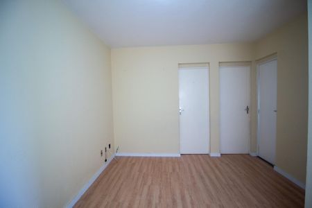 Sala  de apartamento para alugar com 2 quartos, 50m² em Jardim Guadalajara, Sorocaba