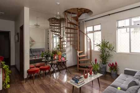 Sala de apartamento para alugar com 3 quartos, 140m² em Santa Amélia , Belo Horizonte