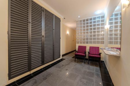 Apartamento à venda com 106m², 2 quartos e sem vaga Apartamento à venda com 106m², 2 quartos e sem vagaHall de entrada