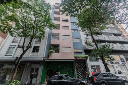 Apartamento à venda com 106m², 2 quartos e sem vaga Apartamento à venda com 106m², 2 quartos e sem vagaFachada