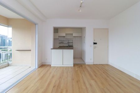 Sala de apartamento para alugar com 2 quartos, 64m² em Santo Amaro, São Paulo
