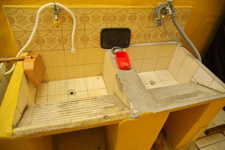 Casa à venda com 200m², 2 quartos e 2 vagasÁrea de Serviço casa 2 e 3 