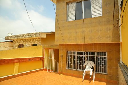 Casa à venda com 200m², 2 quartos e 2 vagasSala - casa 1  varanda 
