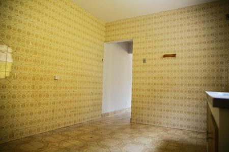 Casa à venda com 200m², 2 quartos e 2 vagasCozinha casa 1 