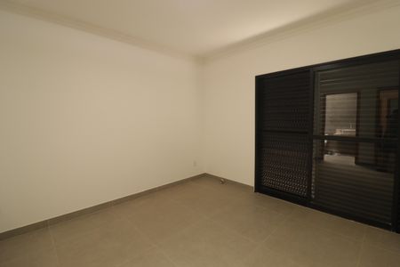 Casa à venda com 129m², 2 quartos e 4 vagasSuíte