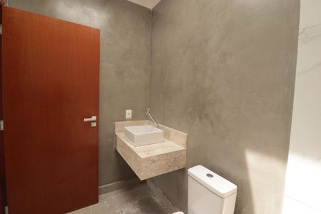 Casa à venda com 129m², 2 quartos e 4 vagasSuíte