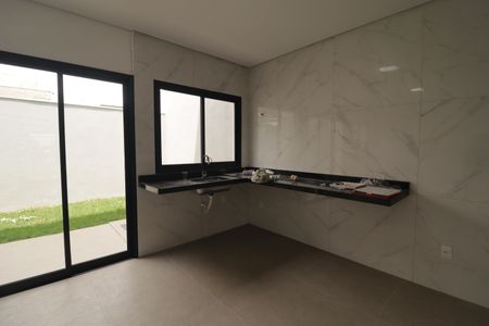 Casa à venda com 129m², 2 quartos e 4 vagasCozinha