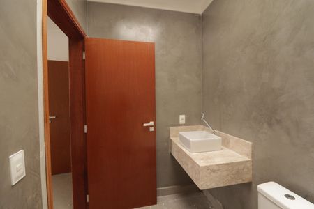 Casa à venda com 129m², 2 quartos e 4 vagasSuíte