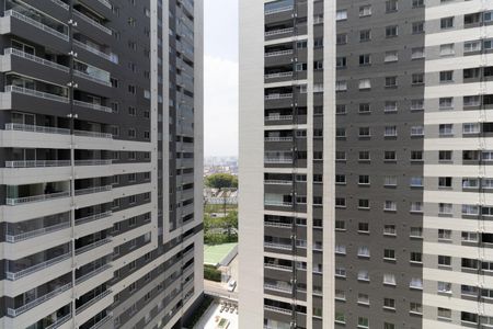 Vista da Sala de apartamento para alugar com 2 quartos, 37m² em Vila Vermelha, São Paulo