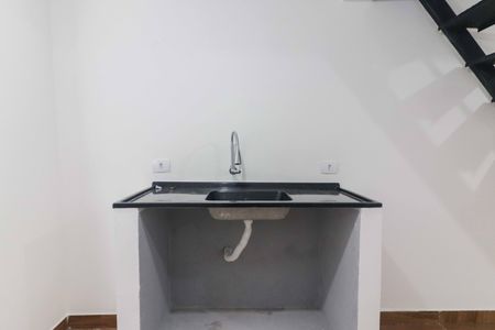 Sala e Cozinha de kitnet/studio para alugar com 1 quarto, 14m² em Vila Tiradentes, São Paulo