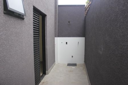 Casa para alugar com 125m², 3 quartos e 2 vagasLavanderia e corrredor